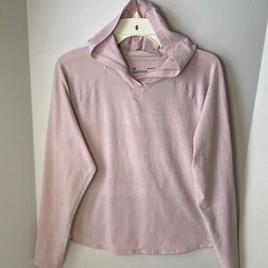 Under Armour  Women's Size Large Light Pink Pullover  Hooded Top Long Sleeve